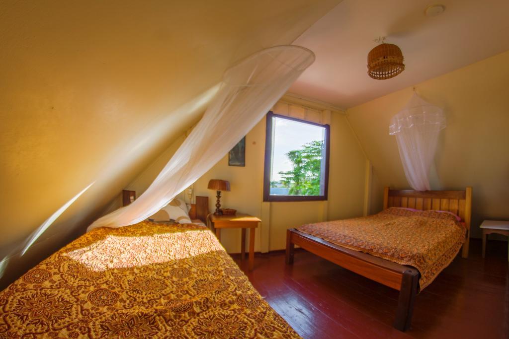 Guesthouse Un Pied-A-Terre Paramaribo Ngoại thất bức ảnh
